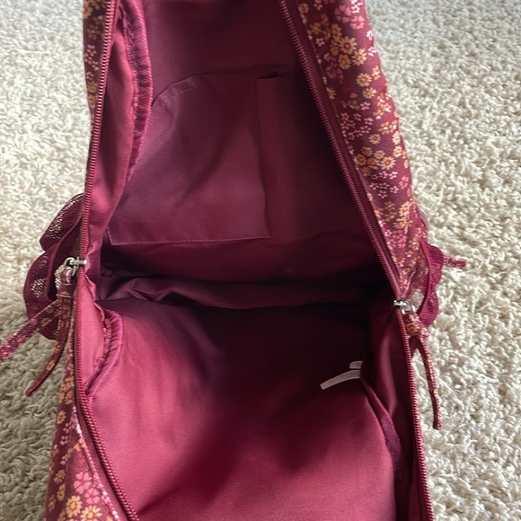 NWT Maurices Floral Backpack Multiple Pockets Zipper - Picture 6 of 7